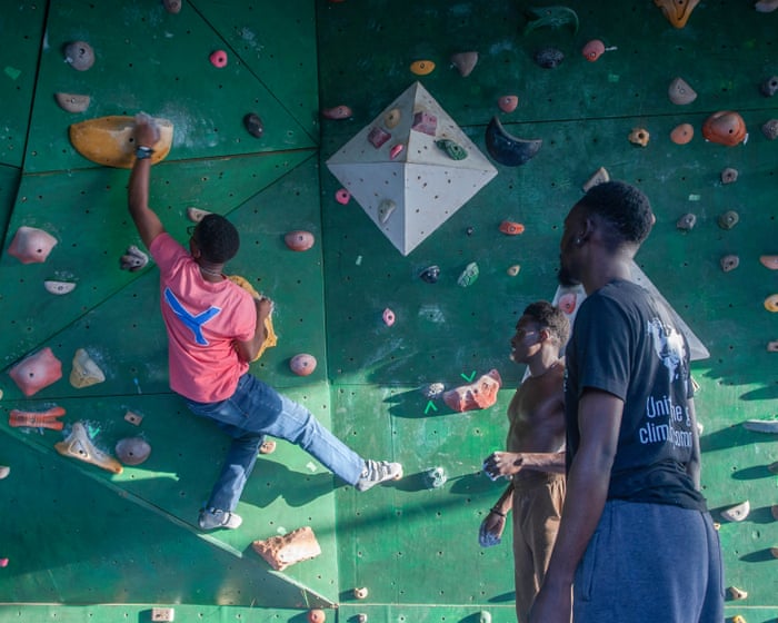 “Trust yourself and push your limits” – Malawi’s pioneering climbers are reaching new heights in their sport.