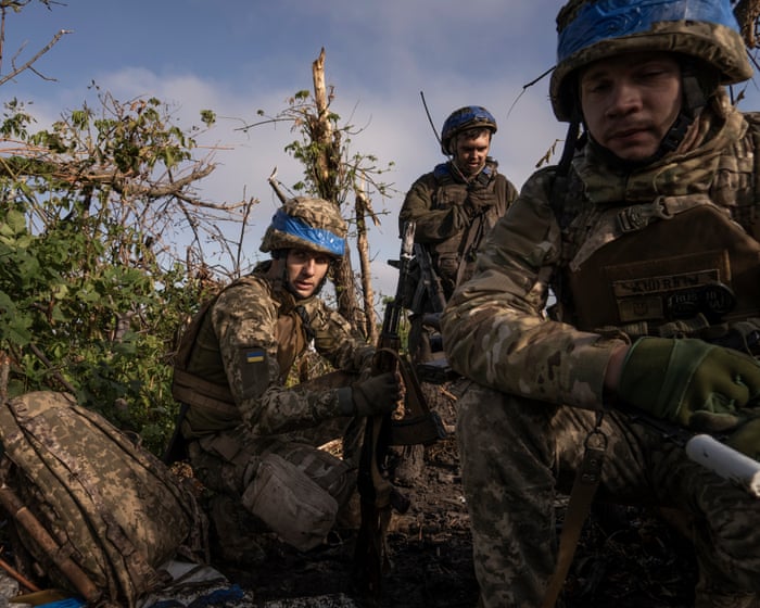 “2000 Meters to Andriivka” Review – A Hauntingly Vivid Nightmare of War in Ukraine