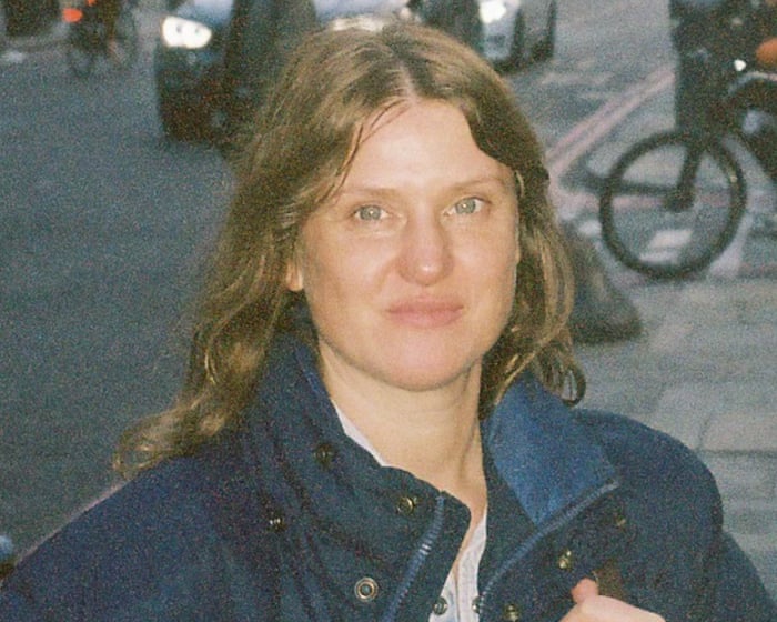 Joanne Robertson’s haunting folk song and the best new tracks of the week.