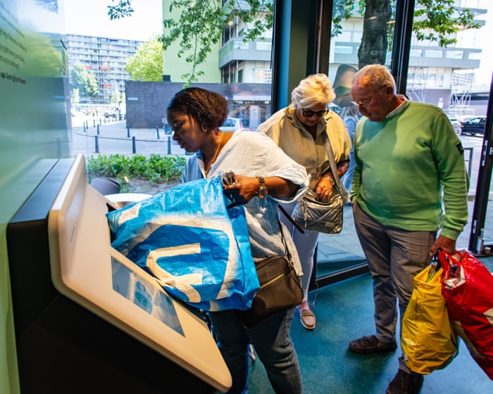 “One person’s trash is another’s treasure”: These shops collect plastic waste and pay you cash in return.