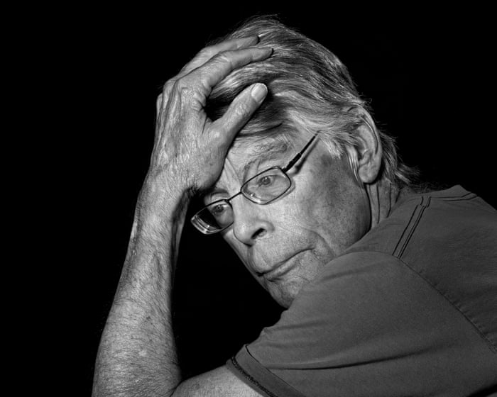 "Тръмп е кошмар, нали?" Стивън Кинг за злодеите, скритите истини и мечтите. (Забележка: Преработената версия запазва оригиналното значение, като прави езика малко по-естествен и...)