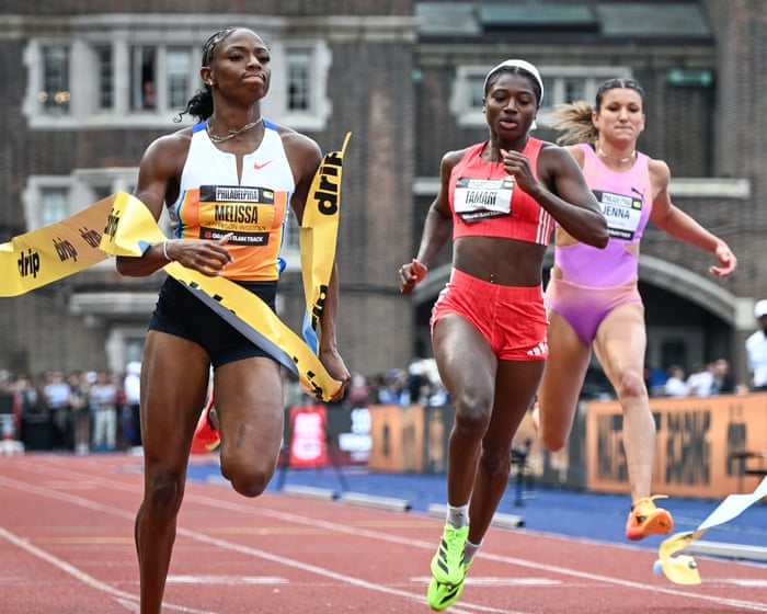 Jonathan Liew'a göre, Michael Johnson'ın Grand Slam Atletizm organizasyonu, geleneksel atletizmi tanımlayan tabandan, topluluk odaklı atmosferden yoksundur.