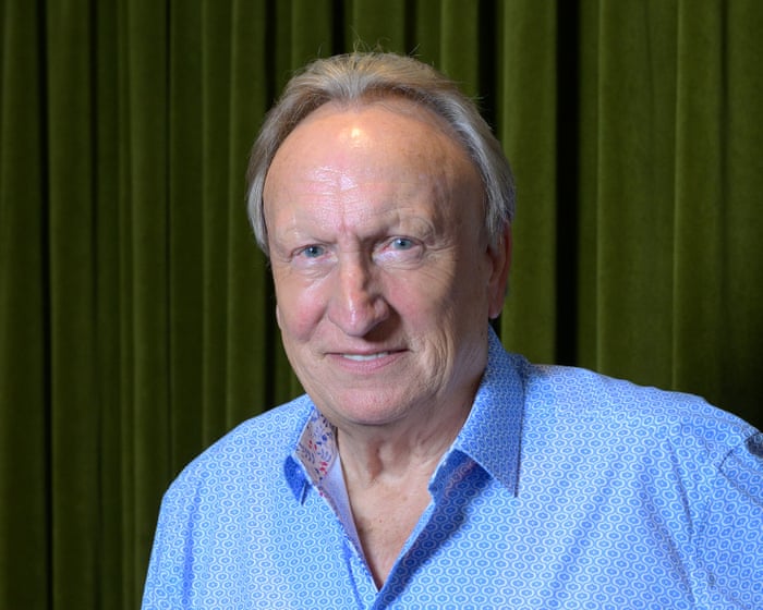 “Management is a lonely job,” says Neil Warnock as he discusses coaching, Pep Guardiola, and his long-standing feud with Alex Ferguson.