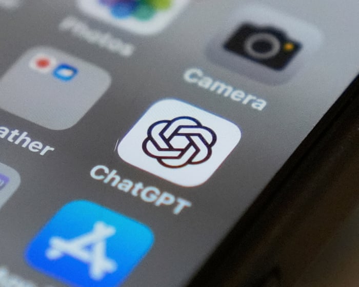 Familien bag en teenager, der døde ved selvmord, sagsøger OpenAI og sætter dermed ChatGPT under lup.