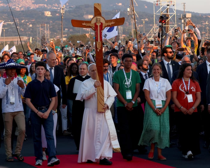 Pope Leo XIV received an enthusiastic welcome from young Catholics at a massive vigil, with crowds cheering for him like a rock star.