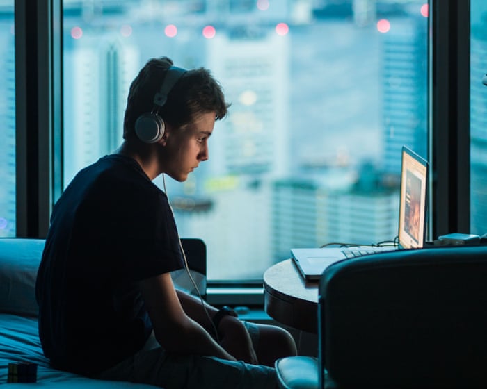 Report warns that far-right extremists are using gaming platforms to radicalize teenagers.