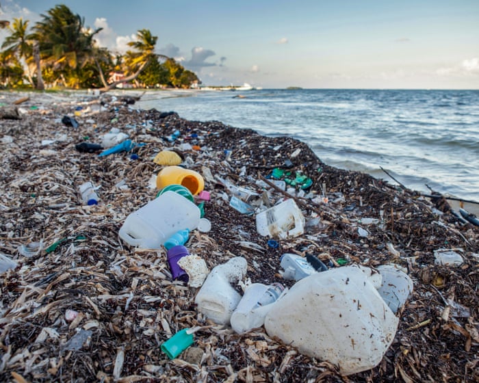 The Guardians syn på mislykkede miljøforhandlinger: Olieproducerende nationer afsporede en global plastikaftale, men vi må forblive håbefulde | Lederartikel (Bemærk: Jeg har let strømlinet overskriften, mens dens betydning er bevaret)