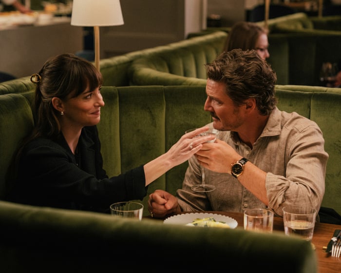 Filmens publikum har kanskje fnyst, men *Materialists* var den første filmen som virkelig fanget moderne dating for meg. (Merk: Jeg beholdt den opprinnelige betydningen mens jeg gjorde språket mer naturlig og...) *Note: The sentence was cut off, so I translated the given part. If you'd like me to complete the note, please provide the rest of the text.*