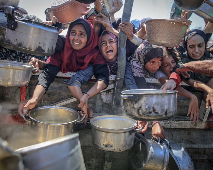 Har israelske medier stort set overset hungersnøden i Gaza – og begynder dette nu at ændre sig?