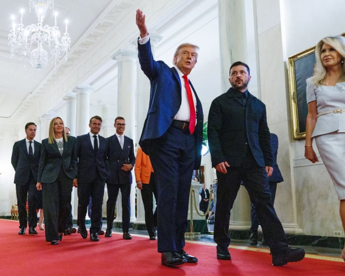 Názor Guardianu na Trumpa a Zelenského: Ukrajina si zaslouží víc než jen "lepší, než jsme se báli"