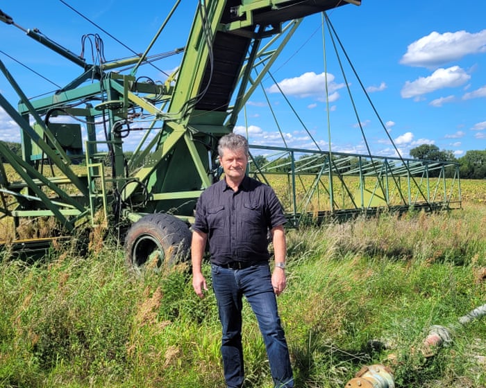 "我实在不忍再看"：欧洲农民在农业旱情加剧中痛失收成。