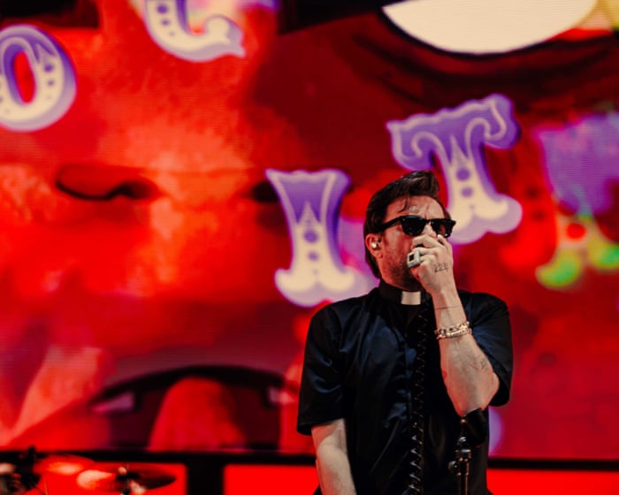 Gorillaz乐队回顾——即便历经25载，达蒙·阿尔本与杰米·休利特创造的虚拟乐团依然如初般引人入胜且紧扣时代脉搏。