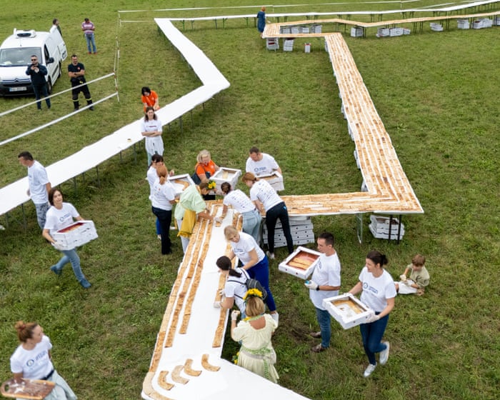 Croatian village sets world record with 3-kilometer-long strudel chain.