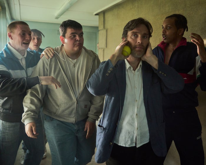 "De var helt vilde": Cillian Murphy, Tracey Ullman og resten af castet diskuterer den intense skoledrama "Steve", hvor eftersidning fører til en brækket næse.