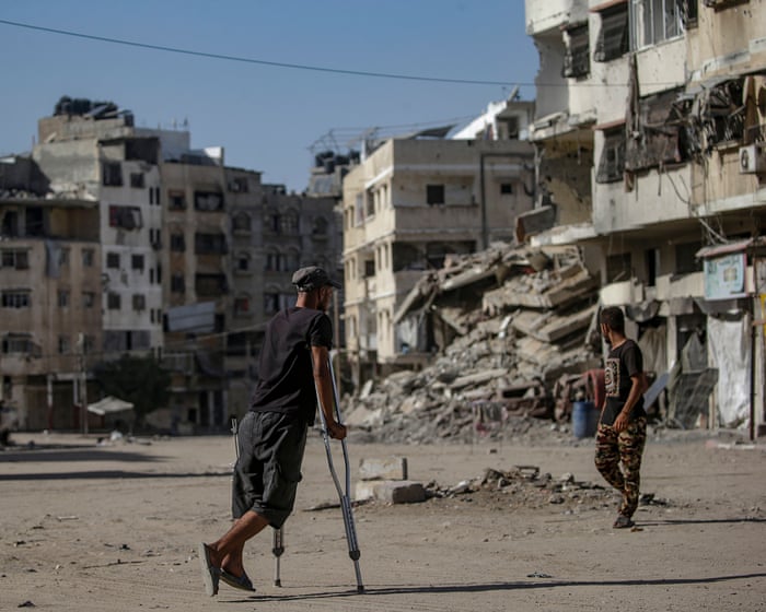 Israel on antanut käskynsä armeijalleen keskeyttää operaation Gazan kaupungissa, mutta se jatkaa iskujen tekemistä koko Gazan kaistalla.