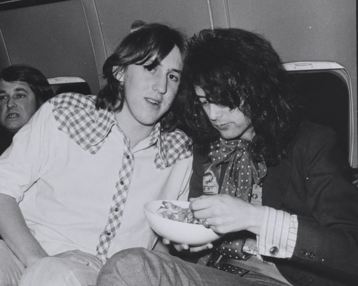 "我的齐柏林飞艇公路之旅让我获得了学分"：卡梅伦·克鲁回忆改变命运的那次采访。