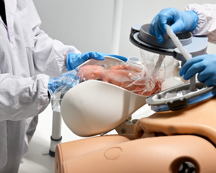 Denne maskine kan opretholde et barns liv uden for livmoderen. Hvordan vil samfundet vælge at anvende denne teknologi?