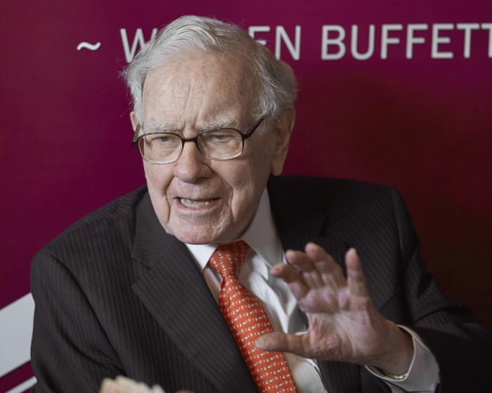 "Seja temeroso quando os outros são gananciosos e ganancioso quando os outros são temerosos." Esta é uma das lições de investimento mais essenciais de Warren Buffett.