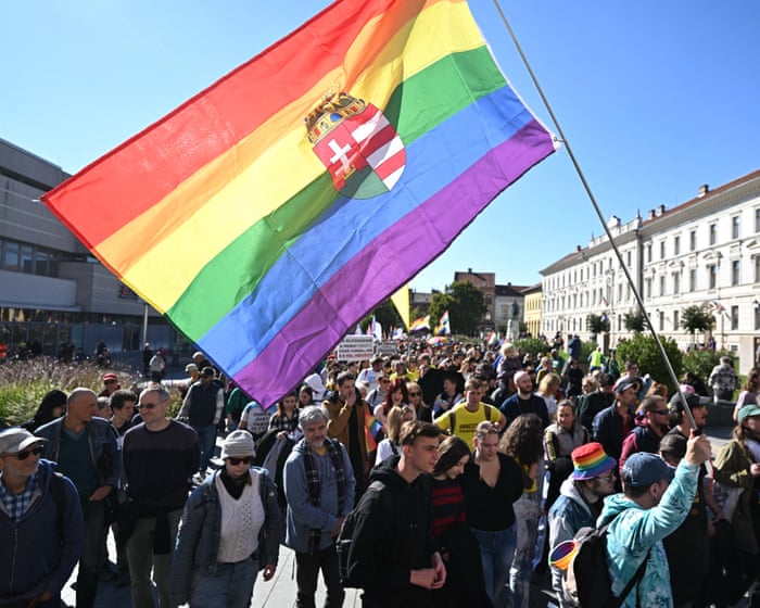 Učitel v Maďarsku čelí trestnímu obvinění za organizaci akce Pride.