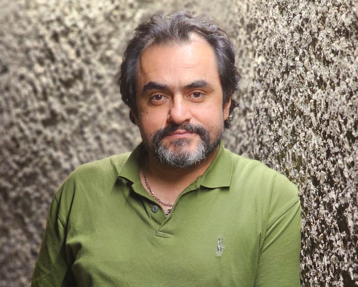 Un momento que me cambió: en las ruinas bombardeadas de un bloque de apartamentos, vi un libro que había traducido.