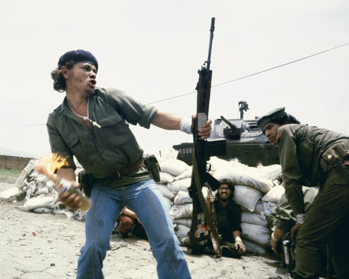 Brutal, vibrerende og kreativ: 100 fotografier som fanger Latin-Amerikas sjel.