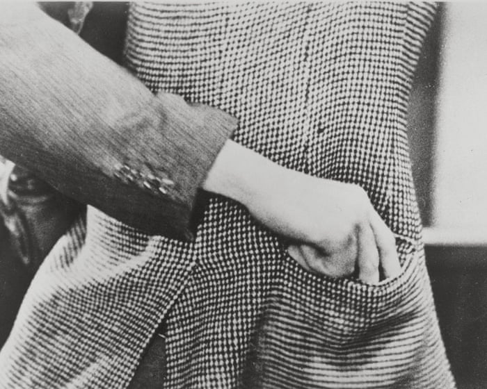 Tekijänoikeudella suojattua taidetta, matkapuhelimia, Grönlantia: tervetuloa aikakauteemme, jossa varastaminen on röyhkeää | Jonathan Liew