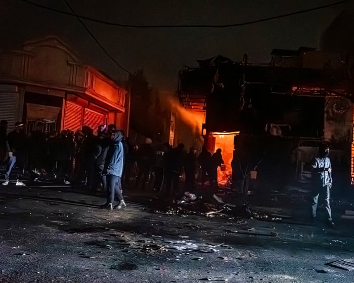 이란 외무장관은 시위 불안이 "완전히 통제되었다"고 말했습니다.