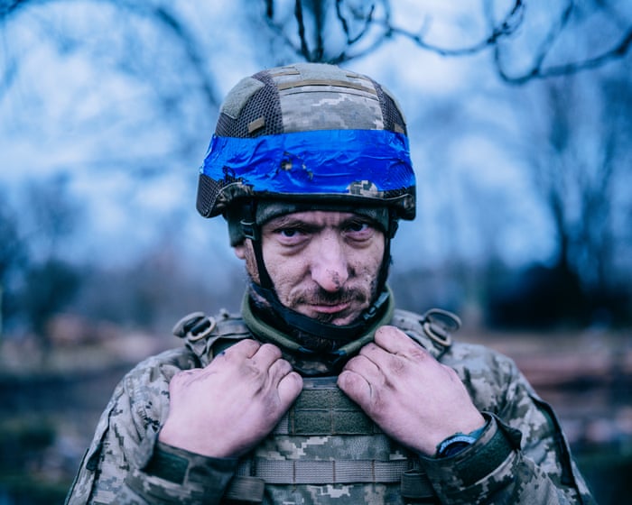 Cepheye dönüş: Ukraynalı askerler savaş alanına geri dönüyor – bir fotoğraf denemesi