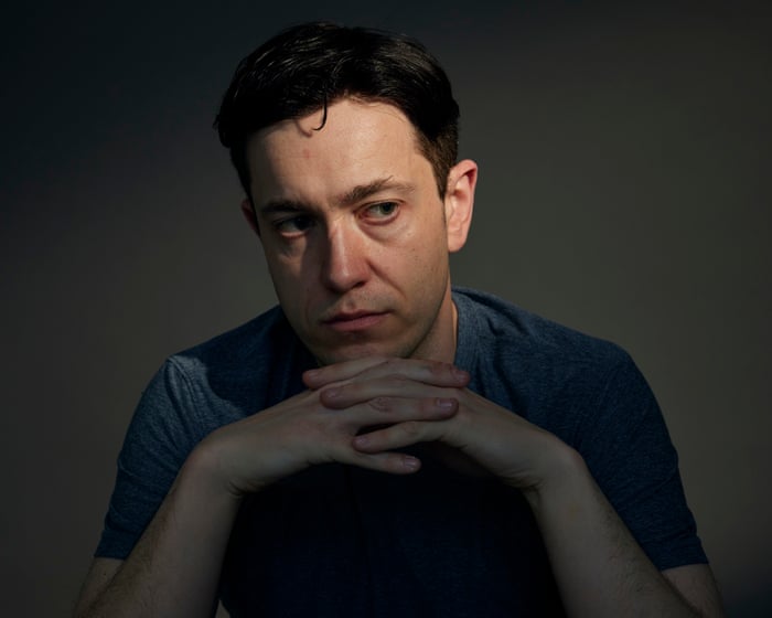 Ed Zitron a technológiai ciklusokról: "Az AI megmutatta, hogy az emberek lelkesen váltanák le az embereket"