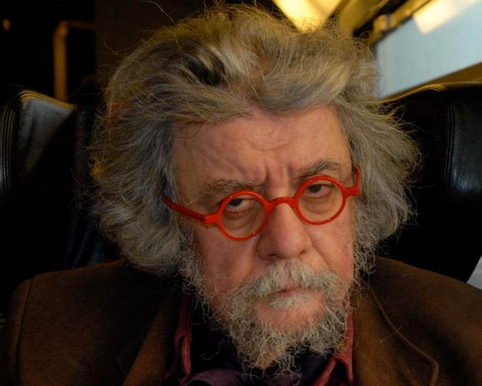 ‘Absolutely hilarious’: Simon McBurney on how the legendary clown Philippe Gaulier transformed his life