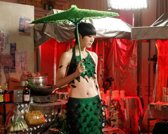 Touch, sound, and style: London Fashion Week becomes more accessible for visually impaired guests – a photo essay