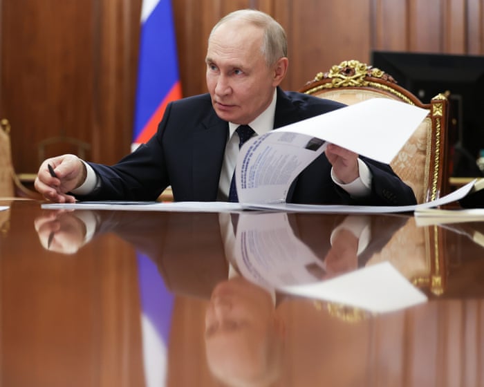 'Put him on trial': Pro-Kremlin figure turns on Putin in rare public criticism