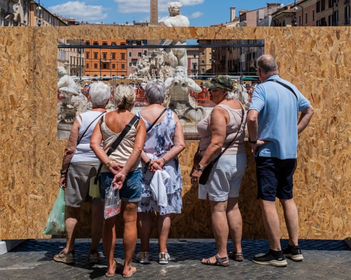 Tour groups, pop-up routes, and portable toilets: Rome is being reshaped – a photo essay.