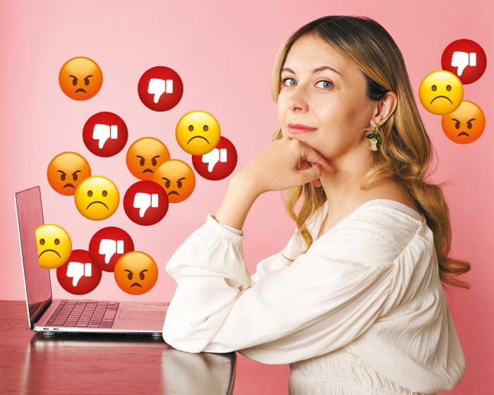 I went back through my old online posts to look at my most embarrassing teenage moments – and I realized how lucky I am not to be young and online today.