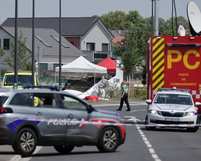 A French skydiving plane crashed near Nancy, reportedly killing all 11 people on board.