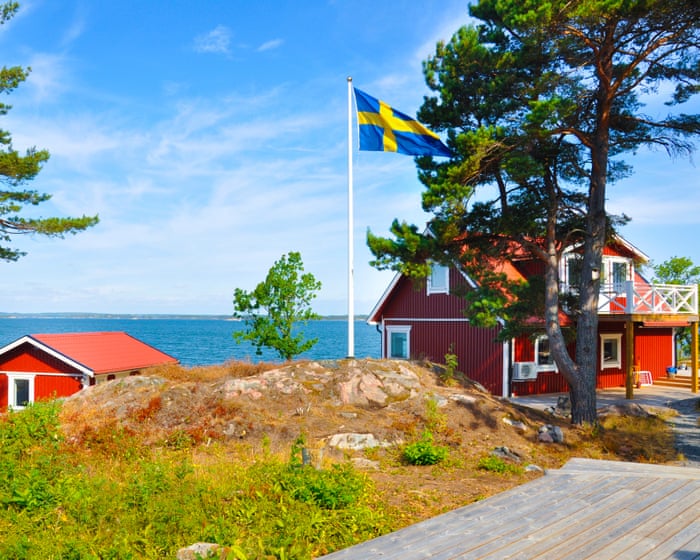 My slow Swedish summer on the peaceful islands of Östergötland.