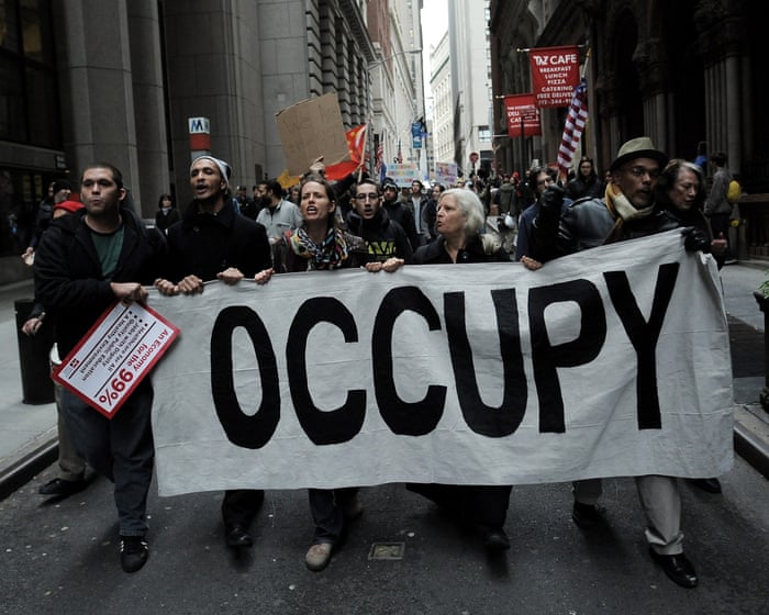 Bho Bernie gu Mamdani, dh'atharraich gluasad an Occupy poilitigs Ameireagaidh.