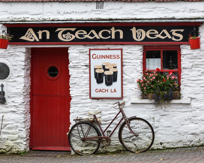 A new book breaks down Cork's local slang, featuring words like "lashes," "langers," "bozzers," and "belly bachelors."