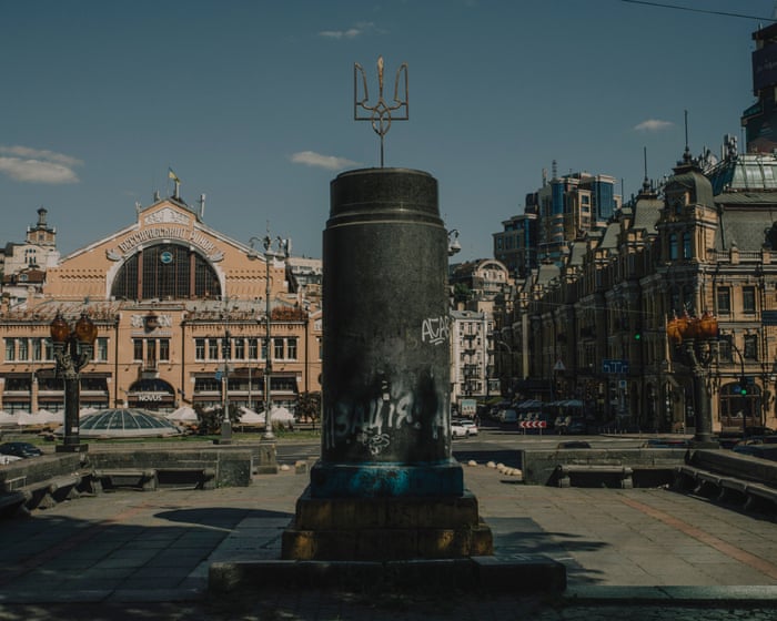 "Lenin was an enemy of humanity": Why Kyiv wants to replace a statue of the Soviet leader with one of a Cossack chief.