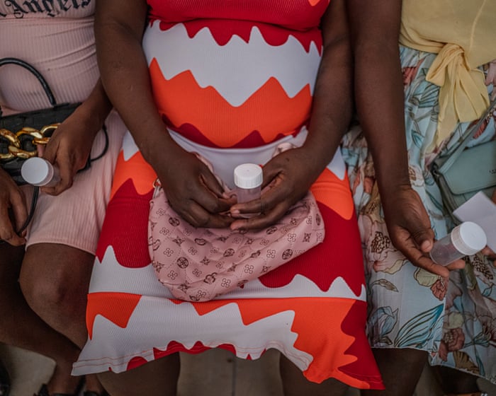 A photo essay: giving birth under the shadow of Haiti's gang violence.