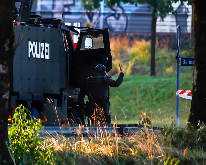 Une fusillade lors d'une rave en Suisse a fait un mort et cinq blessés, selon la police.
