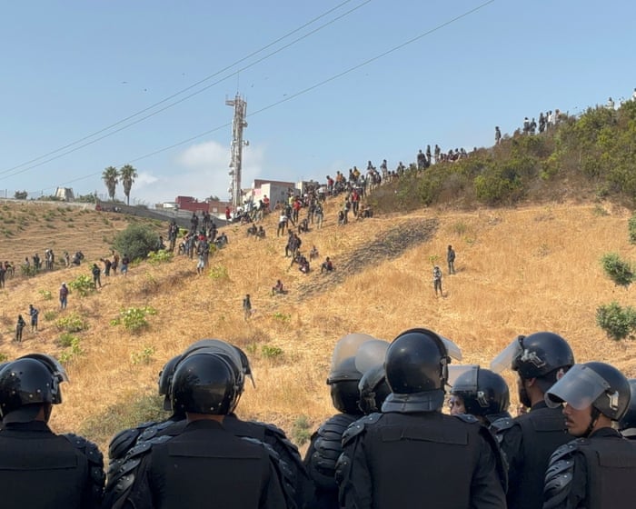 Moroccan police have arrested more than 100 people who were trying to enter Ceuta.