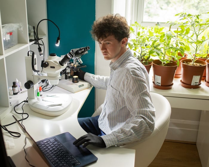 'I have a housemate who understands me': the student filming fungus growing on animal droppings.