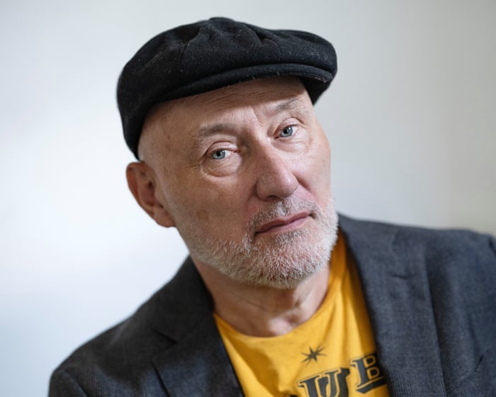 Jah Wobble über das Covern der Beatles, Londoner Busse und warum Punk schieflief: „Freundlich zu sein gilt als uncool.“