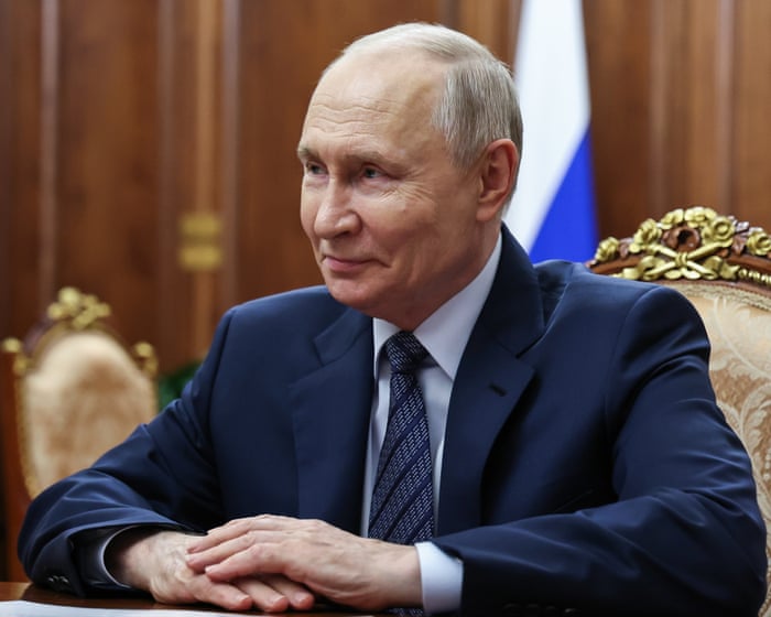Putin, 49 Ukrayna savaş gazisinin parlamentoda sandalye kazanmasıyla Rusya üzerindeki kontrolünü sıkılaştırıyor.