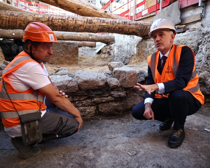 Ancient wall found beneath Paris may confirm the location of the first settlement