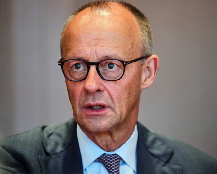 Němečtí zemští lídři podporují Friedricha Merze navzdory nejistotě ohledně jeho budoucnosti.