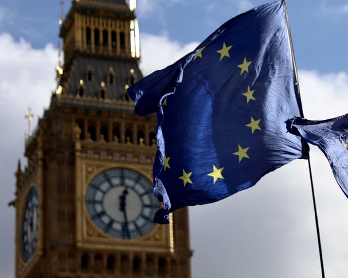 Un eurodiputado senior dice que el Reino Unido podría reincorporarse rápidamente a la UE con un acuerdo "Suiza plus".